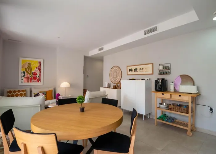 Apartment - Center Of Close To The Sea