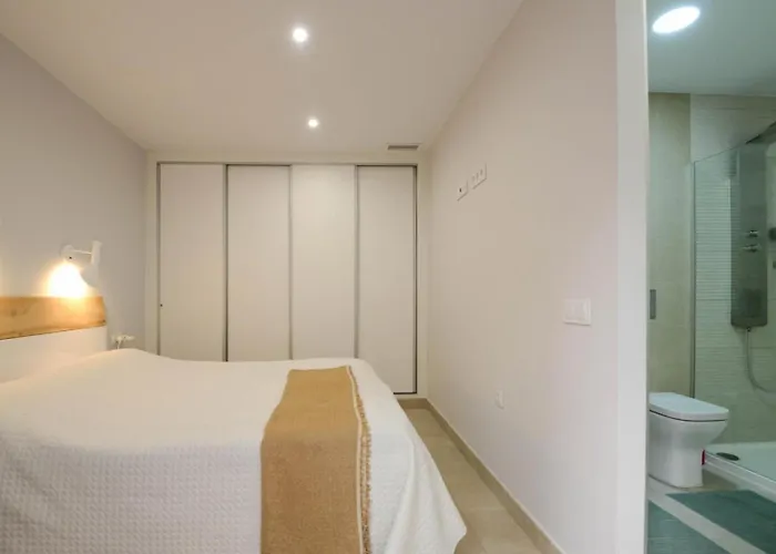 - Center Of Close To The Sea *